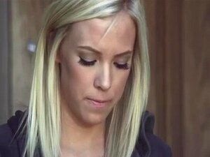 Starlets Ärger auf der Pyjamaparty Teil1. heiße freche Schlampen in