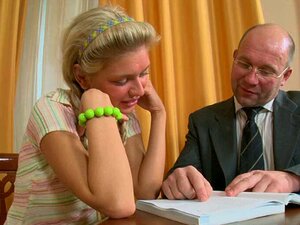 Sweetheart se fait baiser vigoureusement sa chatte serrée