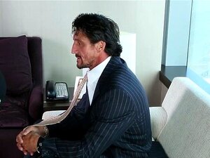 Passion-HD - Mann wählt eine Dillion Harper für eine heiße