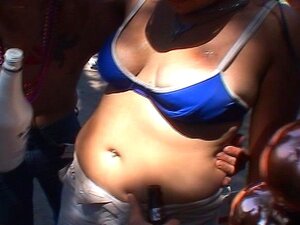 Bereite dich auf den wildesten Spring Break aller Zeiten vor! Genieße