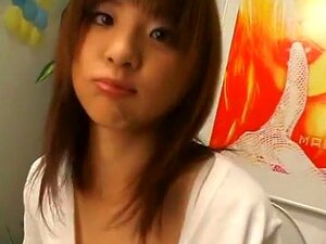 Geile japanische Hure im heißesten Upskirts/Panchira JAV-Film