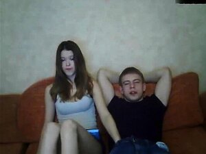 Аматерски POV слатки пушење и јебање
