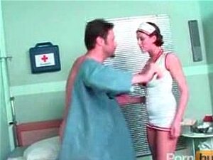 Eve Lawrence - Babe Doll Nurses - Szene 4