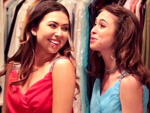 Melissa Moore en Riley Reid prom night excapade