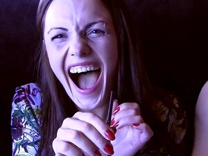 Super heißes öffentliches Pornovideo mit einer betrügenden Ehefrau