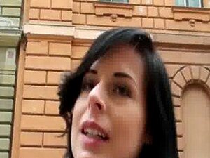 Прелепа чешка аматерка јебе се у