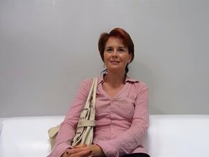 Ältere Rothaarige Nimmt Shlong Beim Casting