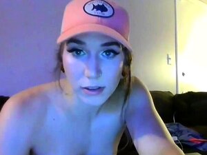 Geweldige Krullend Harige TBabe op WebCam 5