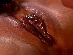 Exotische Pornodarstellerin Felicia Fox in einem unglaublichen Facial,