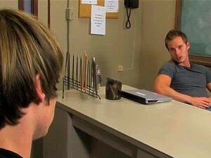 Fußfick-Gay-Porno Tyler Andrews und Elijah White spielen die