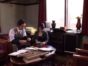 Lady Nana fickt ihren Chef, bis er abspritzt