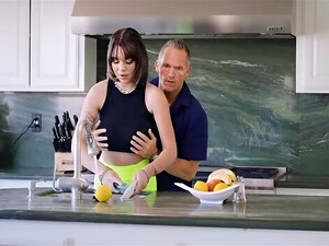 Gabbie Carter wordt keer op keer vrijgelaten