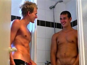 Teaser unter der Dusche