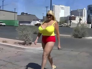 kayla kleevage Königin