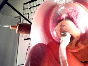 macchina del sesso con un solo dildo 1. macchina del sesso con un