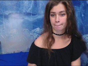 18yo Venäjän Söpöläinen Ensimmäinen Kerta Cam Ja Todella Ujo