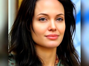 Angelina Jolie (Face) Wichst trotzig - Mit Stöhnen