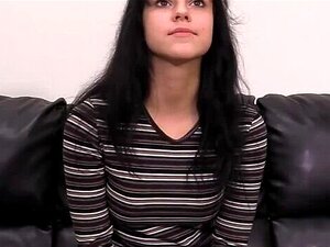 Aria-Casting mit großem Schwanz, Anal-Fick und Schlucken von Sperma