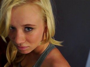 fetish stepteen martellato. la figliastra fetish succhia cazzo e viene