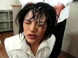 Japanse slet bedekt bukkake 4