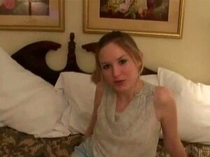 Heißer Sexanruf mit zierlichen Anfängern