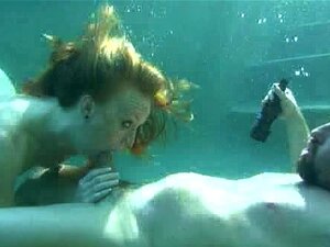 Blowjob Under Vatten