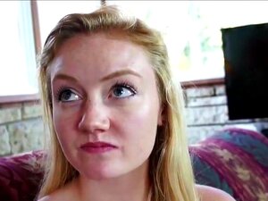 Stiefschwestern Dawn und Scarlet verführen ihre lesbische Cousine