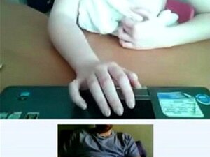 Vilkkuu webcam. 19yo babe. Kanssa sperma