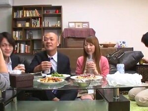 Beste japanische Tussi Shiori Inamori in exotischen Strümpfen, große