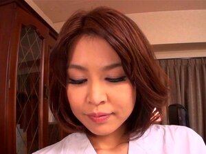 Asiatische Muschi-Rasur und wilder Anal. Süße Asiatin bekommt