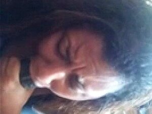 Ebony ofrer halsen for BBC