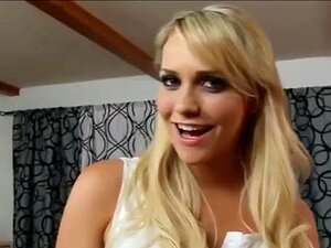 Heiße Blondine Mia Malkova POV beim Ficken