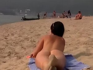 Ervaar de spannende sensatie van een frisse schoonheid die de wilde