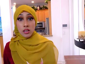 Arabische Süße Ehefrau Kira Perez betrügt mit ihrem privaten