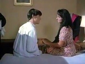 So froh, dass seine Stiefmutter ihm eine gute Nacht wünschte!