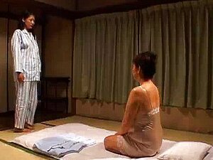 Reife Nihonjin heiße Braut spielt