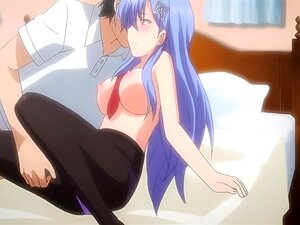 Hentai-Süße wird in verschiedenen Posen gespielt und gefickt