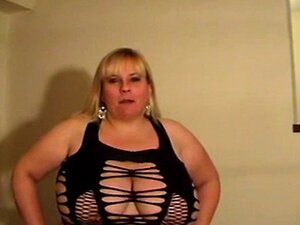 Μεγαλόστηθη bbw με μεγάλα και μαλακά