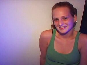 Spring Break Schlampe nimmt Fremde Gloryhole Creampies