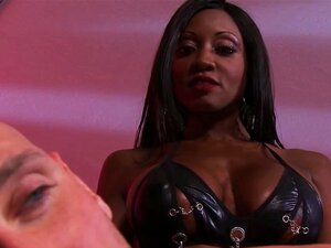 Brazzers - Dirty Masseur - Rub Down Diamond Szene mit D