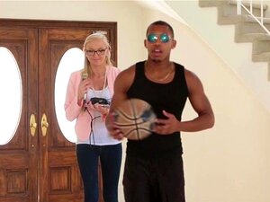 TeensLoveBlackCocks - Blonde Chick Wordt Uitgeplunderd Door BBC Atleet