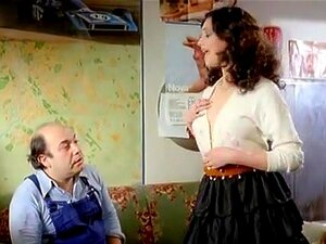 Michela Miti in Vieni Avanti Cretino (1982). Viele zitieren Vieni