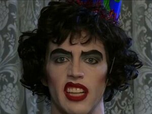 Es wird schmutzig zwischen der Haushälterin und der geilen