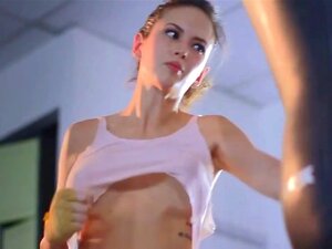 Ellen Adarna Übung