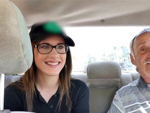 Старија старија лепотица која разара