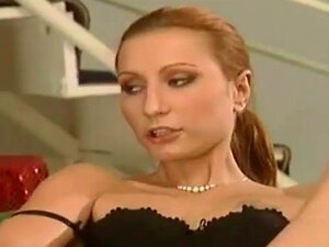 Пишање: Шпански тип јебе зреле даме и