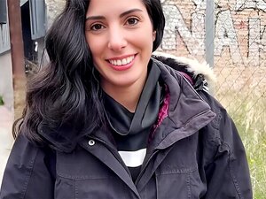 Die spanische Schönheit Linda del Sol wird von Torbe auf PutaLocura