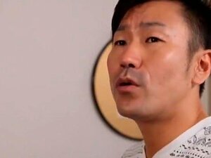 Kåt japansk hore Syoko Akiyama i eksotisk blowjob, store pupper JAV