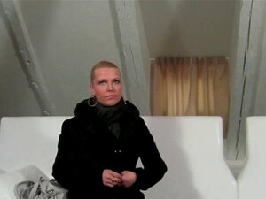Erregendes Vorsprechen mit heißer Braut
