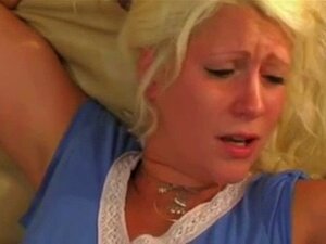 Het tysk blond sötnos amatör DP-trekant. Het tysk blondin amatör